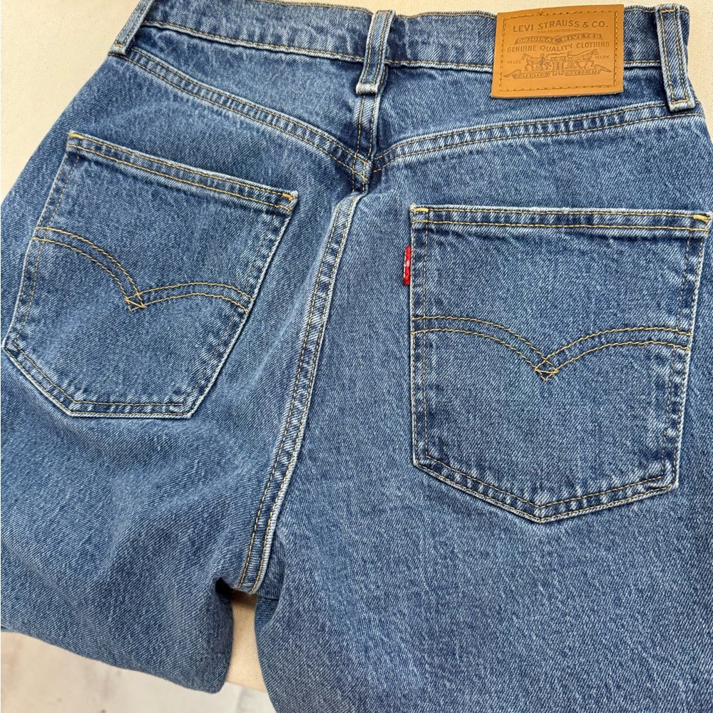 Levi's Light Blue Women's Jeans size 26 - Picture 6 of 7